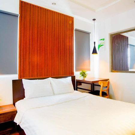 La Hotel Binh Tan Ho Chi Minh-stad Buitenkant foto