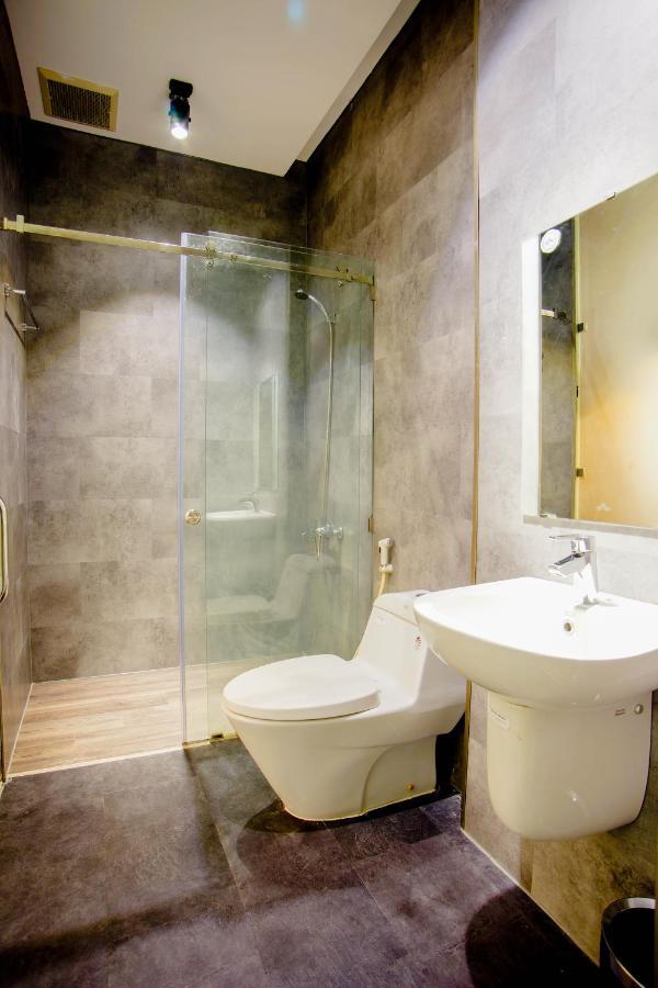 La Hotel Binh Tan Ho Chi Minh-stad Buitenkant foto